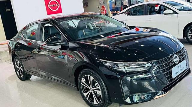 日产轩逸黑金版实车到店,运动属性加持,支持座椅通风,加热功能