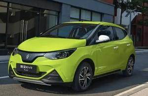 江铃集团易至 EV2 PLUS 掀背车正式上市，续航里程201公里