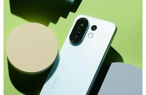 当甜酷美学遇上越级配置，vivo S30系列锁定夏日潮流风向标！