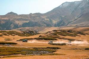 全新Jeep自由光官图发布，外观走复古路线