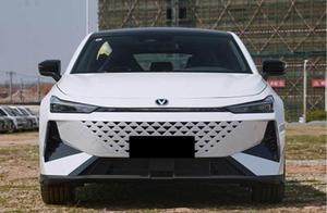 推荐500Bar尊贵型 2025款长安UNI-V购车指南