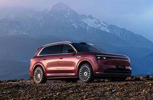 属于中国人自己的「豪华SUV」，问界M8如何通过豪华测试？