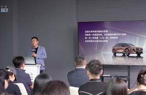 长安马自达双子星品鉴:“人马一体”邂逅电动时代,重拾驾驶乐趣