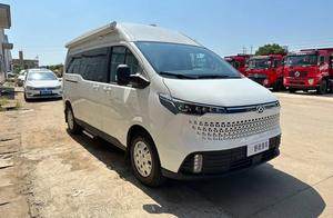 又有厂家掀桌子！20万出头就能买到30万的房车，水电配置样样齐全