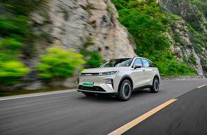 不到17万元即可拥有238kW、595Nm强动力！二代哈弗枭龙MAX实现了能耗、操控与安全的新升级！