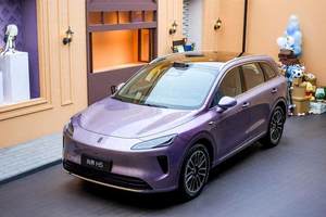 特斯拉再爆 “王炸”！三排六座 SUV，尺寸明显加长，网友：要火