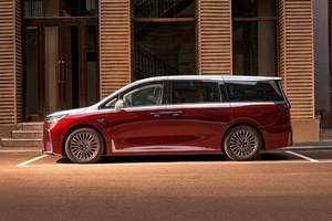 2.6秒破百，售价超500万，Brabus Rocket GTC DEEP RED亮相