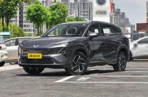 10万级家用SUV，8大升级，续航1100公里，五菱星光S来了
