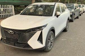 全新奇瑞瑞虎7 PLUS实车曝光，采用更凌厉的设计