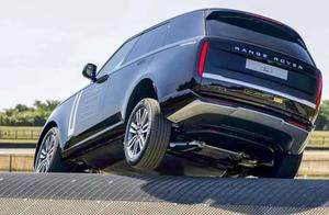 路虎揽胜纯电动版曝光，大哥座驾要变天！