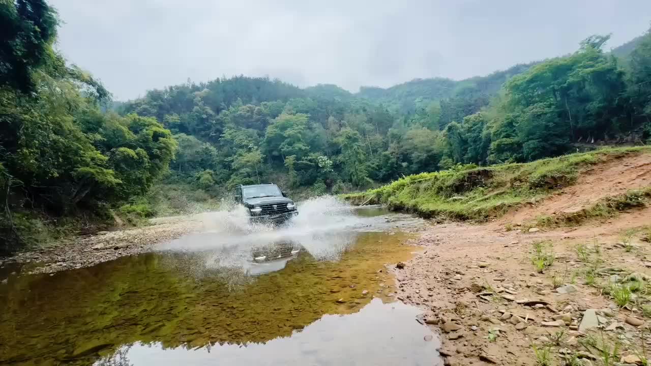 为什么说男人需要一台越野车？