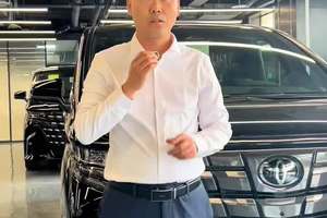 丰田埃尔法可以不用加价啦 够埃尔法可以不用加价了#西安高端车 #西安丰田商务车 #西安平行进口车