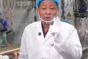 #三德子为胖都来录视频道歉 三德子演员赵亮因给嘉兴胖都来商场录制开业祝福视频卷入争议，该商场名称与知名商超胖东来相似。赵亮发文道歉称视频未收钱且无商业合作，但已要求下架并致歉。