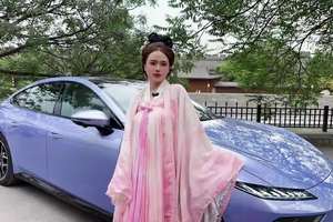 穿汉服遇见TA，才明白「新国风」出行是种什么体验