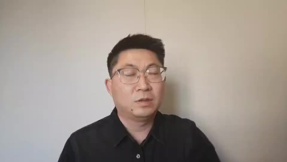 2025 上海车展两款高关注度轿车，你会选谁？