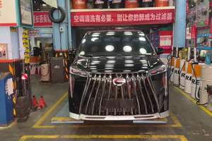 传祺M8宗师混动版比腾势香，尤其是内饰