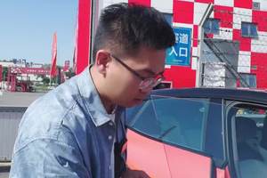 今天不试智驾了，开下赛道看看真功夫【阿维塔06】