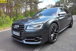 价值200万的奥迪S8极速能跑多快？这期带来奥迪A8最强版-S8