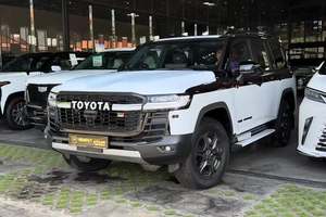 全新兰德酷路泽GR Sport 静态体验外观和内饰
