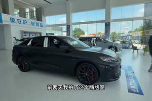 库存便宜配置高，新车贵1.2，配置低一点