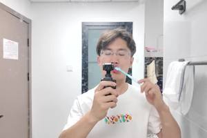 牙医偷偷打Call的「断货王」！扫振声波旋转电动牙刷终极对决