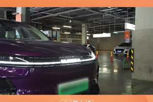 二代哈弗枭龙MAX，全新紫色外观出街曝光！实车很吸睛？ | 星车场