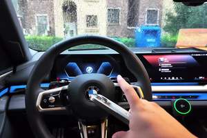 MyBMW车机系统互联崩溃，自动解除绑定车辆和我分道扬镳了