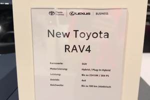 新款丰田RAV4 抢先看外观和内饰