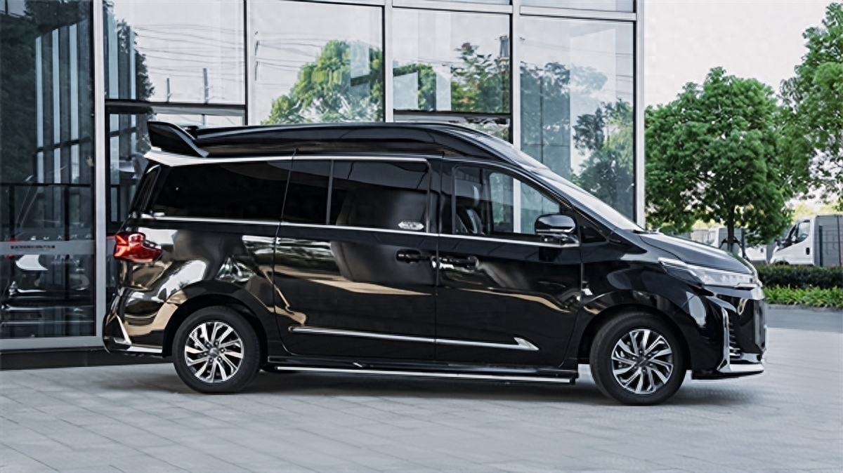 上汽大通g20高顶金骑士,30多万体验超豪华商务车-车市号