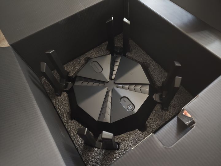 锐捷天蝎电竞路由器鲨疯了！8跟非凑数天线，电竞模式不怕抢网