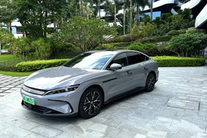 实测亏电油耗3.6L/100km，体验2025款比亚迪汉DM-i