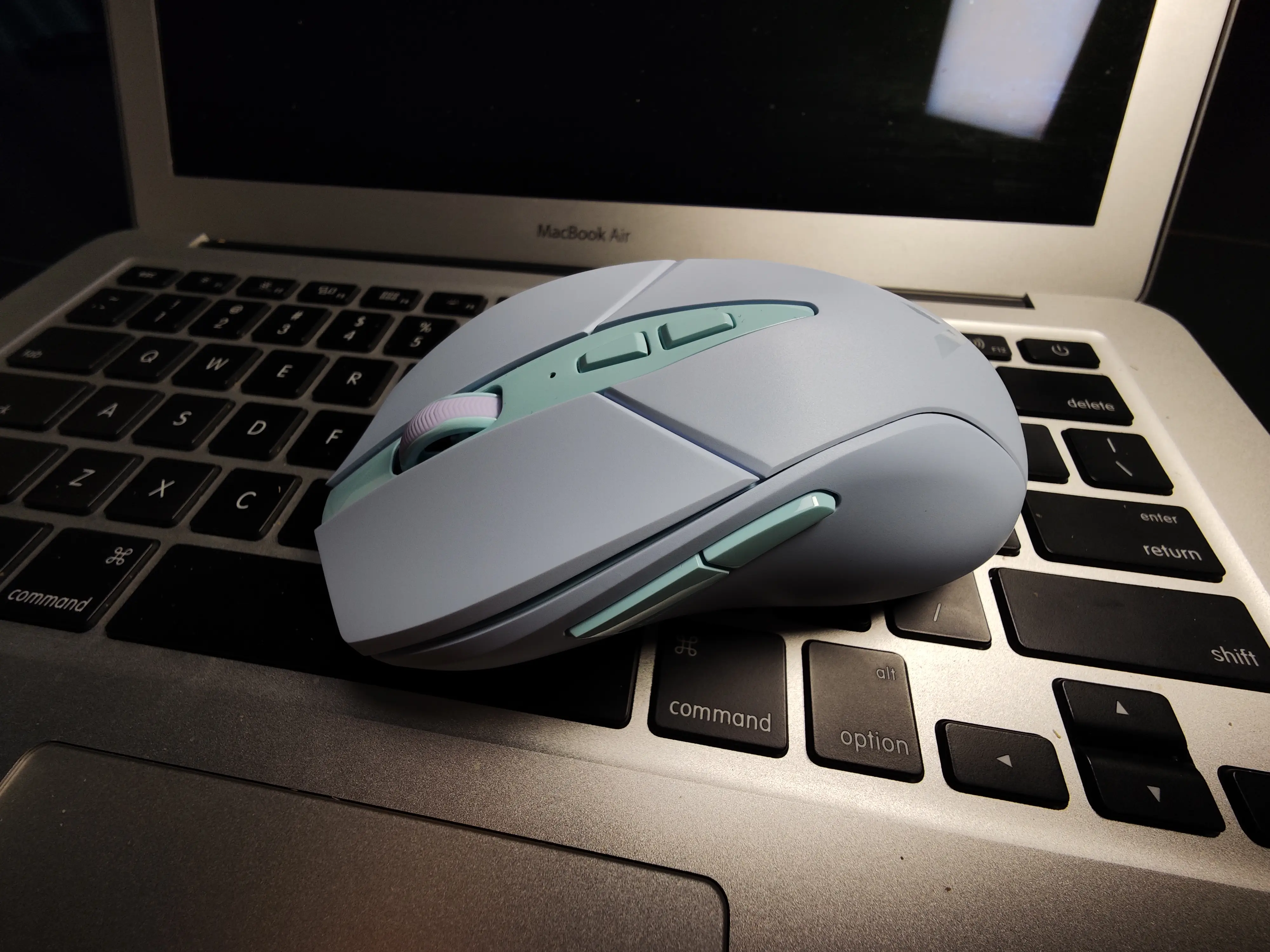 国产游戏鼠标雷柏V300PR评测，价格两百以下！支持宏编辑确实能打