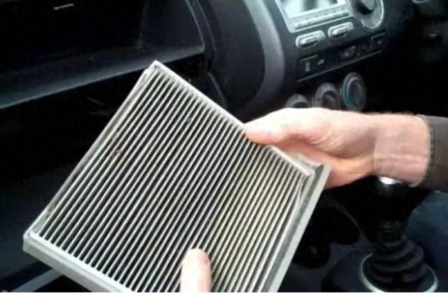 汽车空调出风口该向上还是向下90的人都不知道