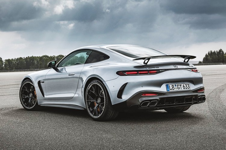 平替保时捷911价格有望低于100万更便宜的amggt43来了