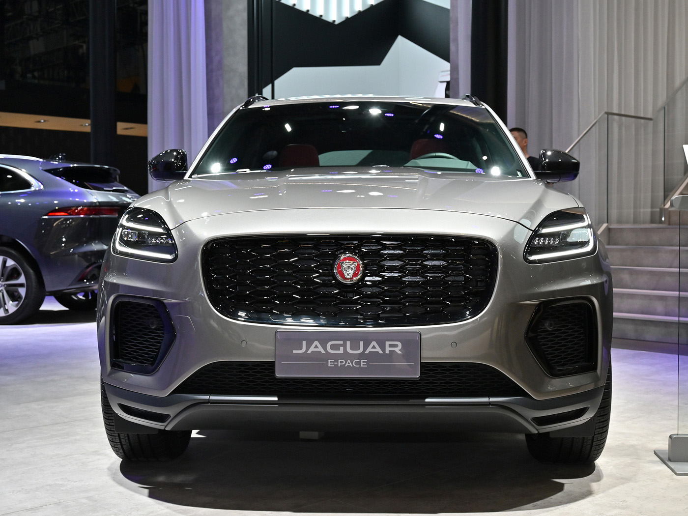 捷豹e-pace大幅优惠,顶配249马力配9at不到19万-车市号