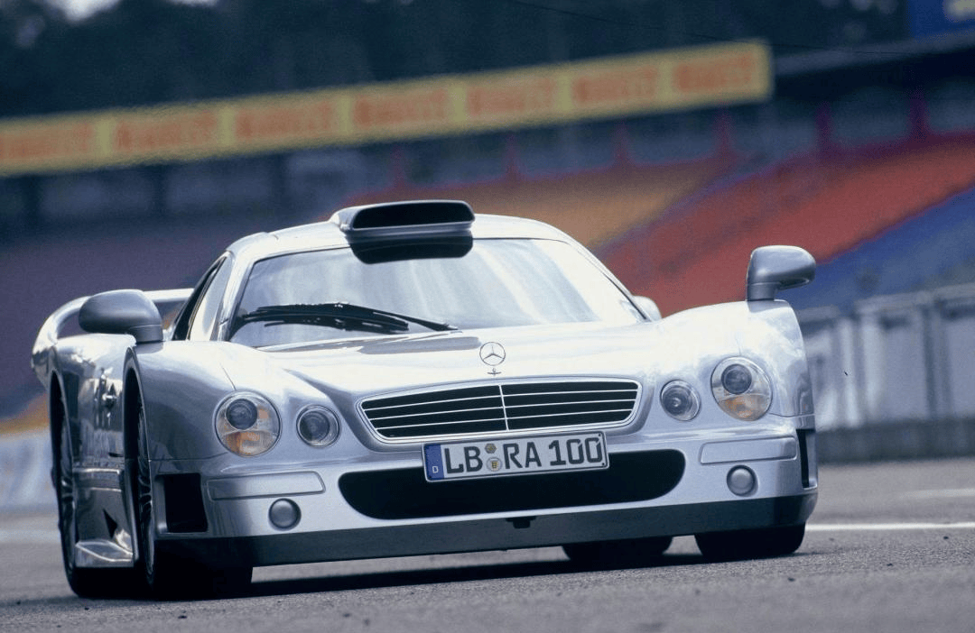 1998年卖1500万的奔驰至今没卖出去有人追了一路只为拍张照片