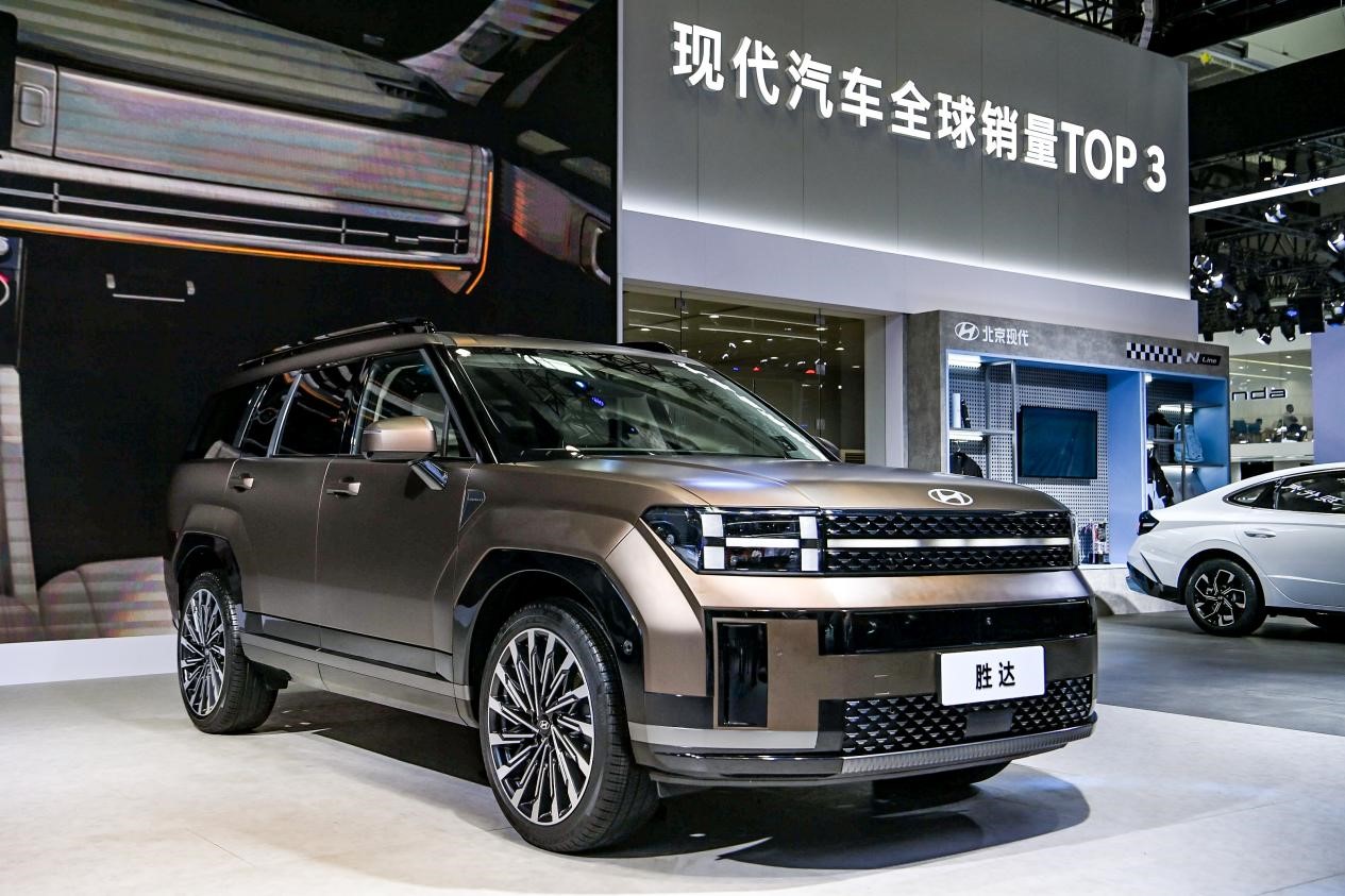 户外轻野中大型suv