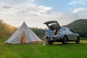 暑期「旅游搭子」SUV如何选 奔腾T90出游场景功能举例