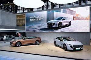 长安马自达MAZDA EZ-6亮相2024广州车展新能源馆