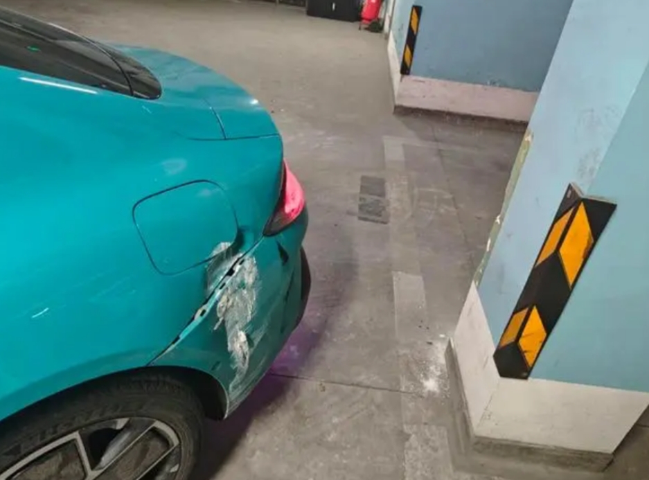 自动泊车变身碰碰车，小米SU7集体事故引发信任危机