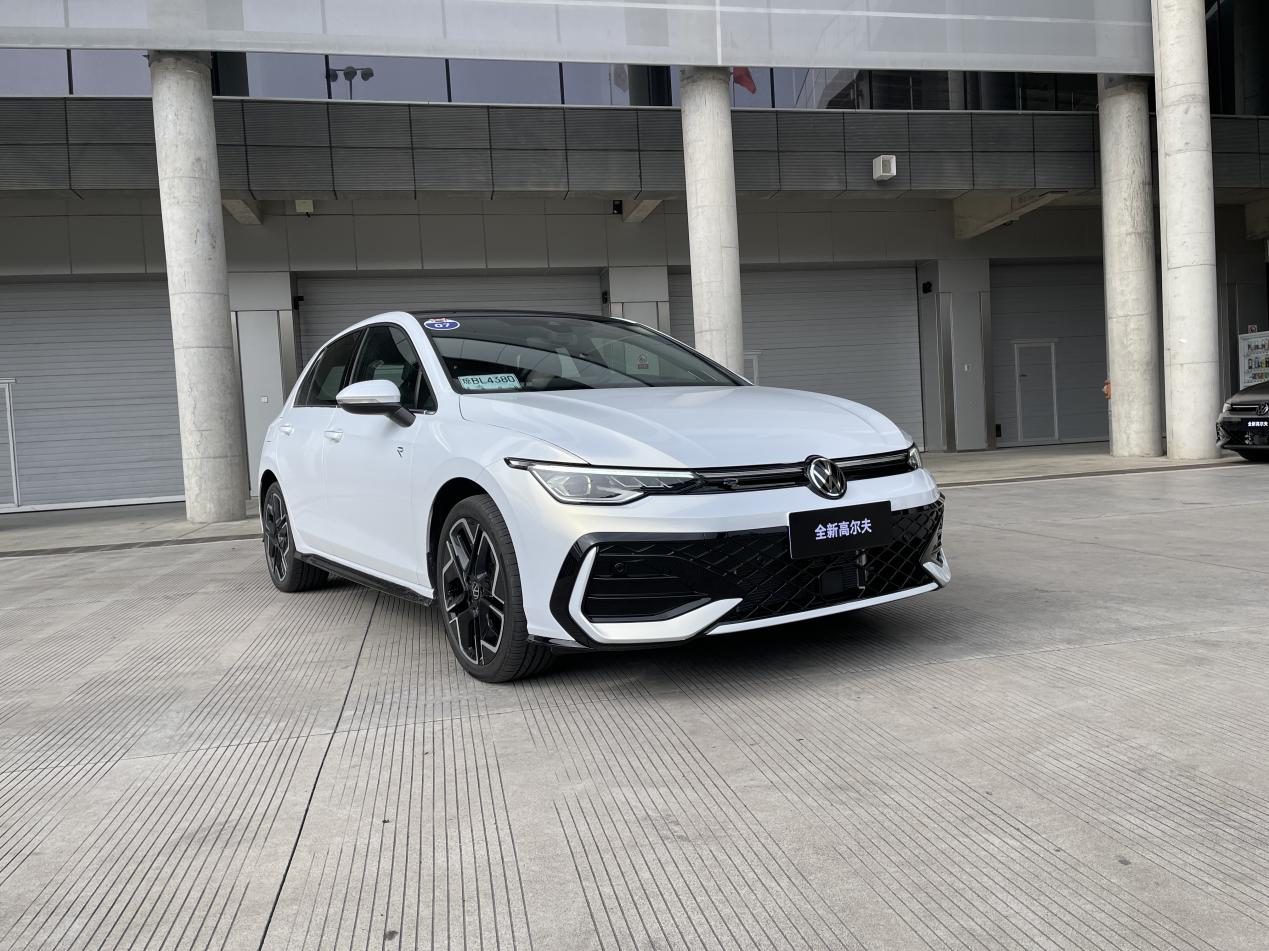 好看又好玩的小钢炮，全新高尔夫售12.99万元起