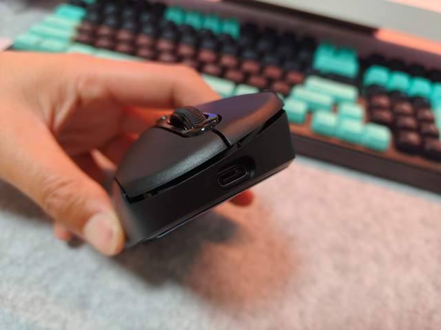 性能与舒适并重的游戏利器，雷柏VT3 Pro Max鼠标