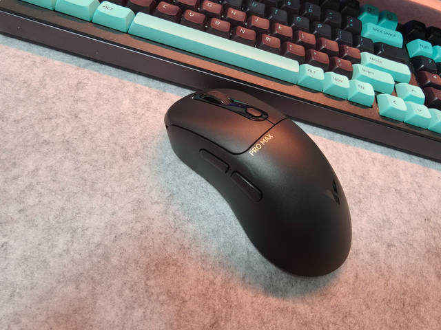 性能与舒适并重的游戏利器，雷柏VT3 Pro Max鼠标