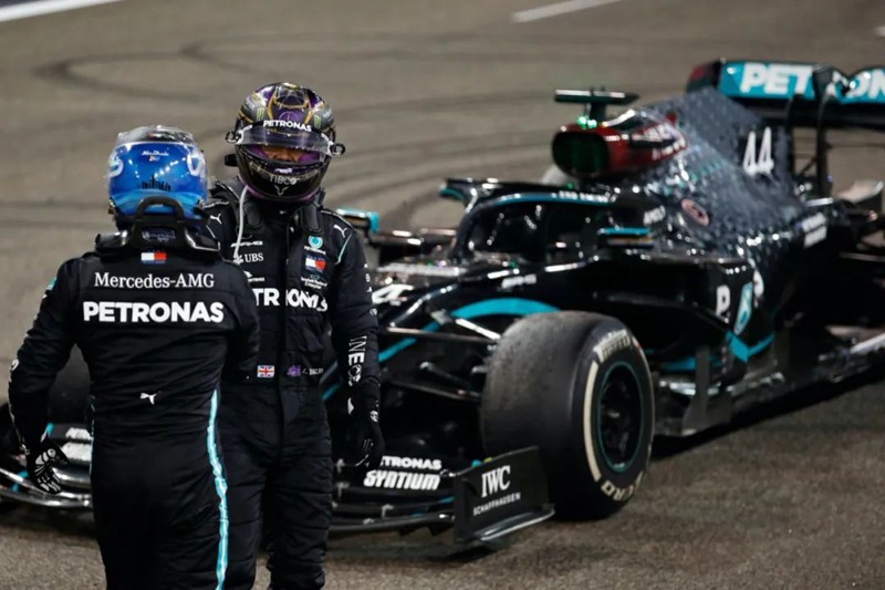 铖品记丨在有F1赛车的钟表店里，看F1收官战是什么体验？