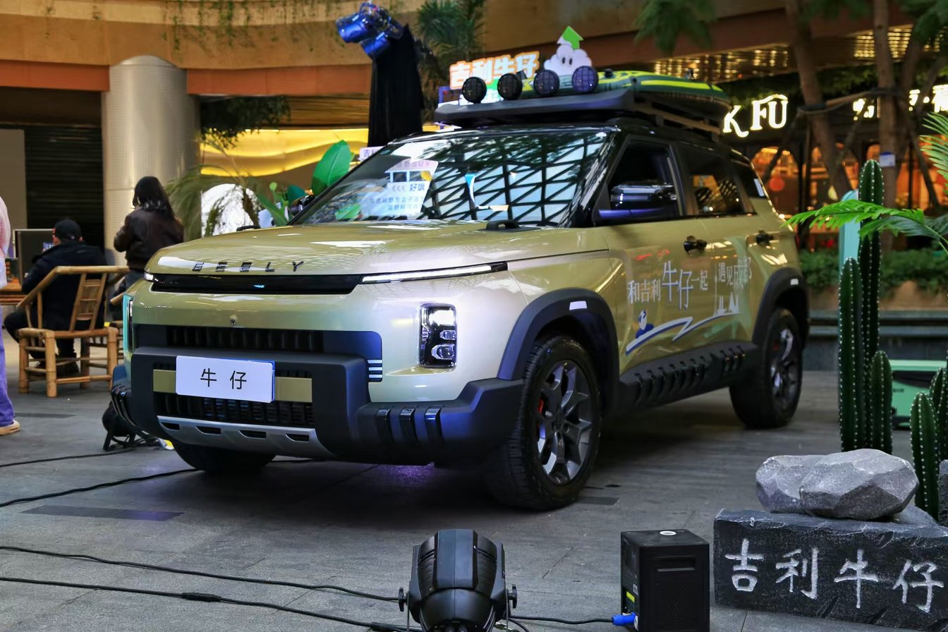 吉利牛仔成都上市：颜值出众，年轻人买得起的轻越野SUV