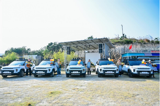 潮流越野SUV，吉利牛仔上市，8.99万元起