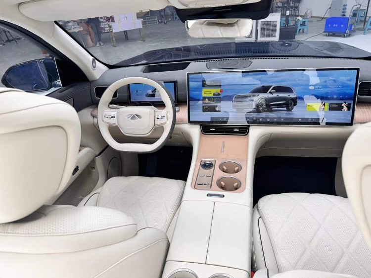 四大厂集体推“5米+”SUV，谁是问界M9最优平替？