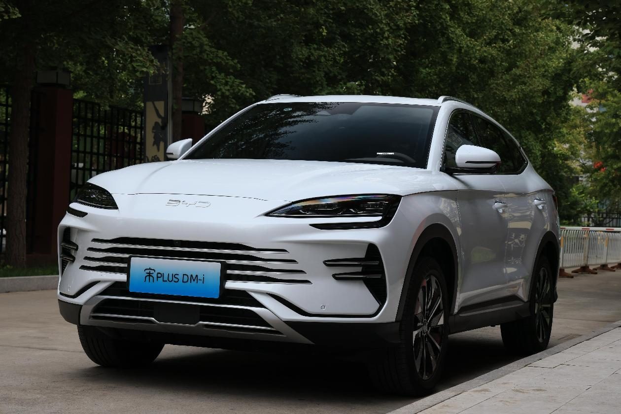 20万以内可油可电SUV，深蓝S07和比亚迪宋PLUS谁更适合冬季用车？