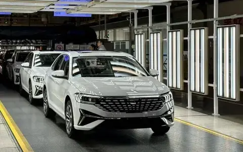 【E汽车】捷达VA7正式在一汽-大众成都工厂下线