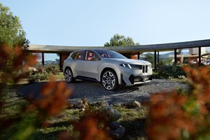 BMW全景iDrive即将在2025 CES 首发，智能人机交互新物种要来了？